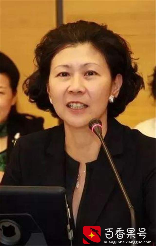 相伴28年，李嘉诚仍不敢将周凯旋娶进门？背后原因不简单