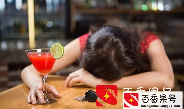 女生第一次去酒吧要注意什么？