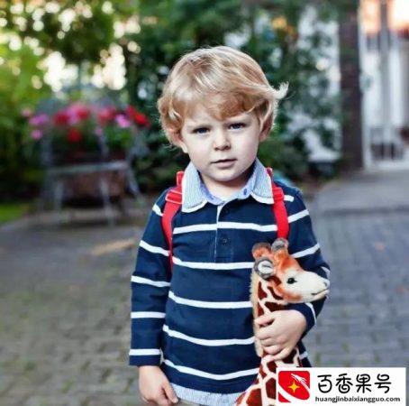 4岁小孩不肯上幼儿园怎么做